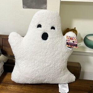Novogratz Viral Sherpa Spooktacular Halloween Ghost